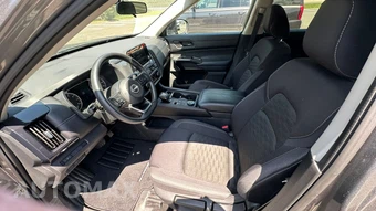 2024 Nissan Pathfinder S - miniatura 15