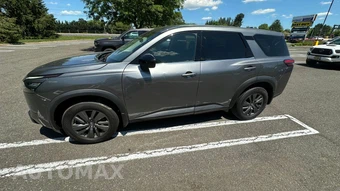 2024 Nissan Pathfinder S - miniatura 2