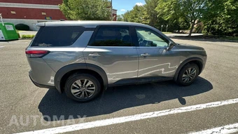 2024 Nissan Pathfinder S - miniatura 8