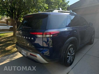2024 Nissan Pathfinder SL – miniatura 5