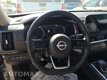 2024 Nissan Pathfinder SL - miniatura 16