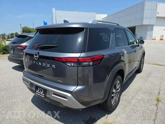 2024 Nissan Pathfinder SL - miniatura 3