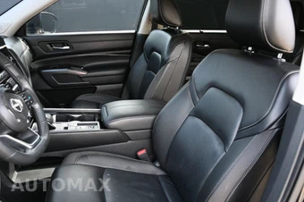 2024 Nissan Pathfinder SL - miniatura 10