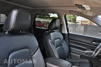 2024 Nissan Pathfinder SL - miniatura 14