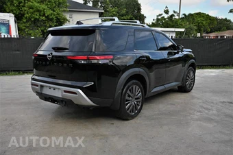 2024 Nissan Pathfinder SL - miniatura 5