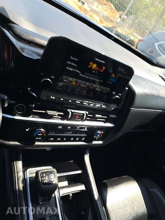2024 Nissan Pathfinder SL – miniatura 10