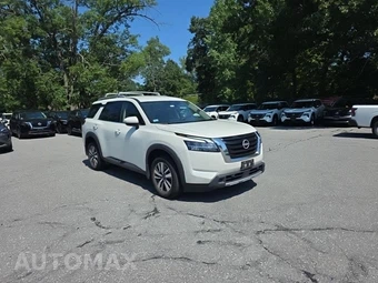 2024 Nissan Pathfinder SL - miniatura 3