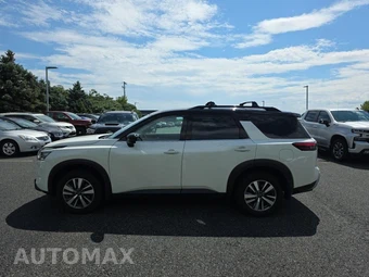 2024 Nissan Pathfinder SL - miniatura 8