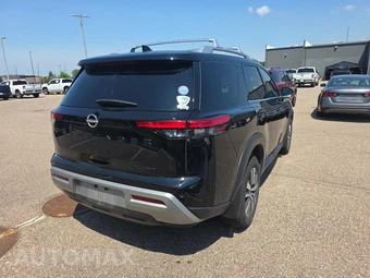 2024 Nissan Pathfinder SL - miniatura 5