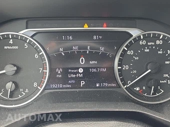 2024 Nissan Pathfinder SL - miniatura 13