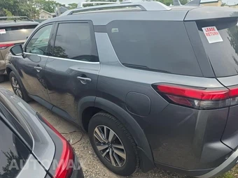 2024 Nissan Pathfinder SL - miniatura 8