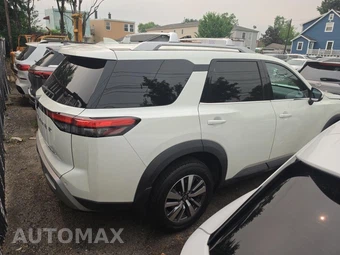 2024 Nissan Pathfinder SL – miniatura 5