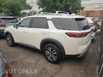 2024 Nissan Pathfinder SL – miniatura 7