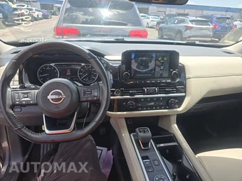 2024 Nissan Pathfinder SL – miniatura 11