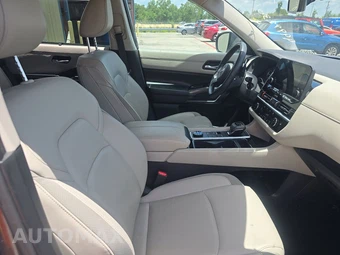 2024 Nissan Pathfinder SL – miniatura 8