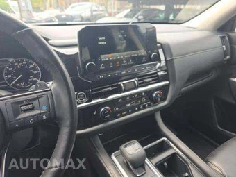 2024 Nissan Pathfinder SL – miniatura 10