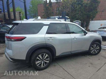 2024 Nissan Pathfinder SL – miniatura 3