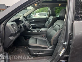 2024 Nissan Pathfinder SL – miniatura 11