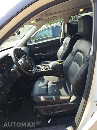 2024 Nissan Pathfinder SL - miniatura 6