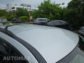 2024 Nissan Pathfinder SV - miniatura 10