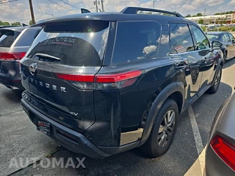 2024 Nissan Pathfinder SV – miniatura 4