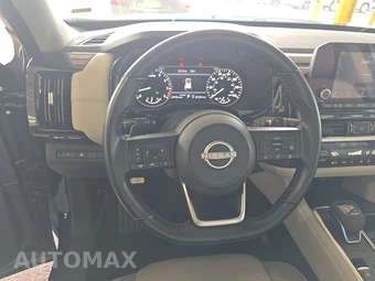 2024 Nissan Pathfinder SV – miniatura 10