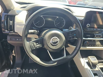2024 Nissan Pathfinder SV - miniatura 10