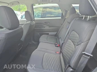 2024 Nissan Pathfinder SV – miniatura 16
