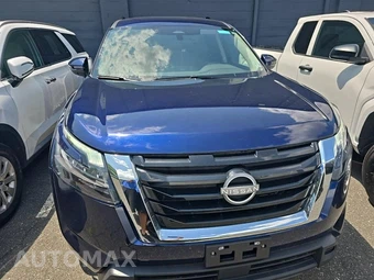2024 Nissan Pathfinder SV – miniatura 2