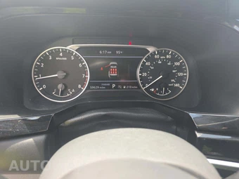 2024 Nissan Pathfinder SV - miniatura 6