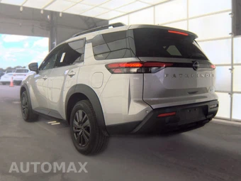 2024 Nissan Pathfinder SV – miniatura 8