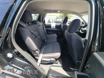 2024 Nissan Pathfinder SV – miniatura 17