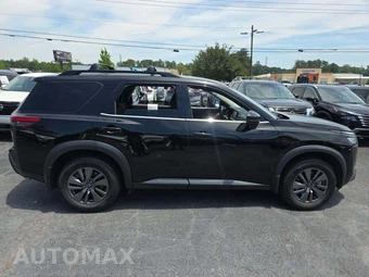 2024 Nissan Pathfinder SV – miniatura 4
