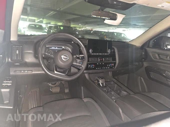 2024 Nissan Pathfinder SV - miniatura 12