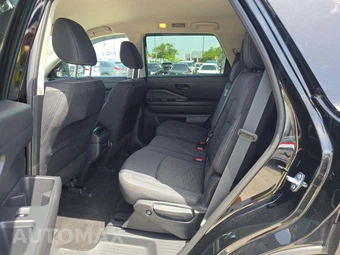 2024 Nissan Pathfinder SV – miniatura 13