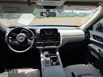 2024 Nissan Pathfinder SV - miniatura 12