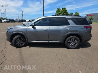 2024 Nissan Pathfinder SV - miniatura 8