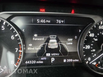 2024 Nissan Pathfinder SV – miniatura 2