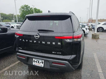 2024 Nissan Pathfinder SV – miniatura 3