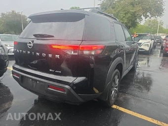 2024 Nissan Pathfinder SV - miniatura 5