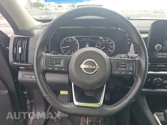 2024 Nissan Pathfinder SV – miniatura 10