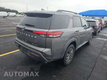 2024 Nissan Pathfinder SV – miniatura 4