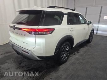 2024 Nissan Pathfinder SV – miniatura 4