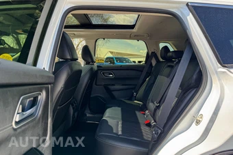 2024 Nissan Rogue Platinum - miniatura 23