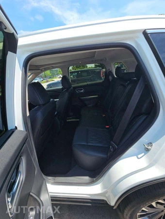 2024 Nissan Rogue Platinum – miniatura 13