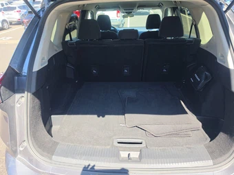 2024 Nissan Rogue S – miniatura 16