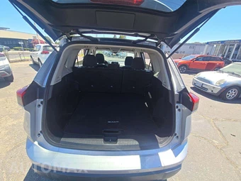 2024 Nissan Rogue S – miniatura 11