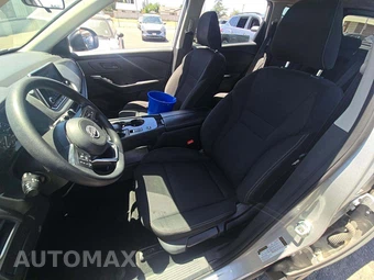 2024 Nissan Rogue S – miniatura 3