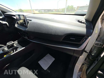 2024 Nissan Rogue S – miniatura 16