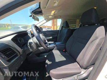 2024 Nissan Rogue S – miniatura 3